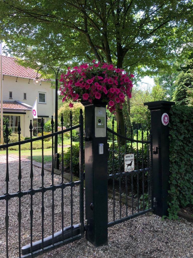 800x800 B&B Villa Beldershoek hek